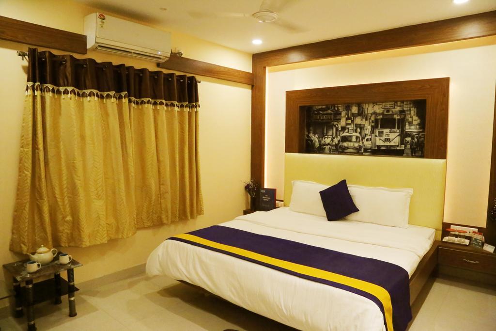Oyo 460 Hotel Ivory Residency Колката Екстериор снимка