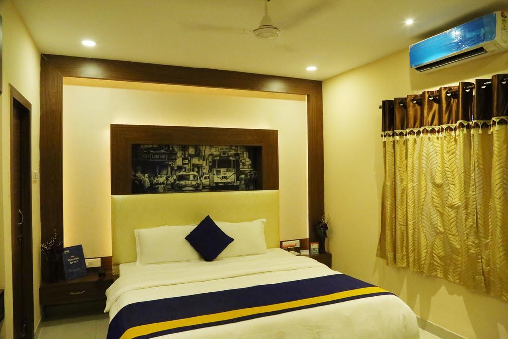 Oyo 460 Hotel Ivory Residency Колката Екстериор снимка