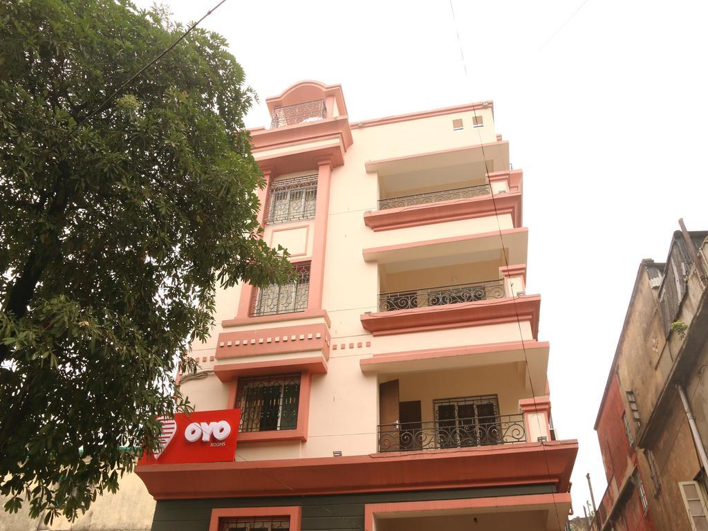Oyo 460 Hotel Ivory Residency Колката Екстериор снимка