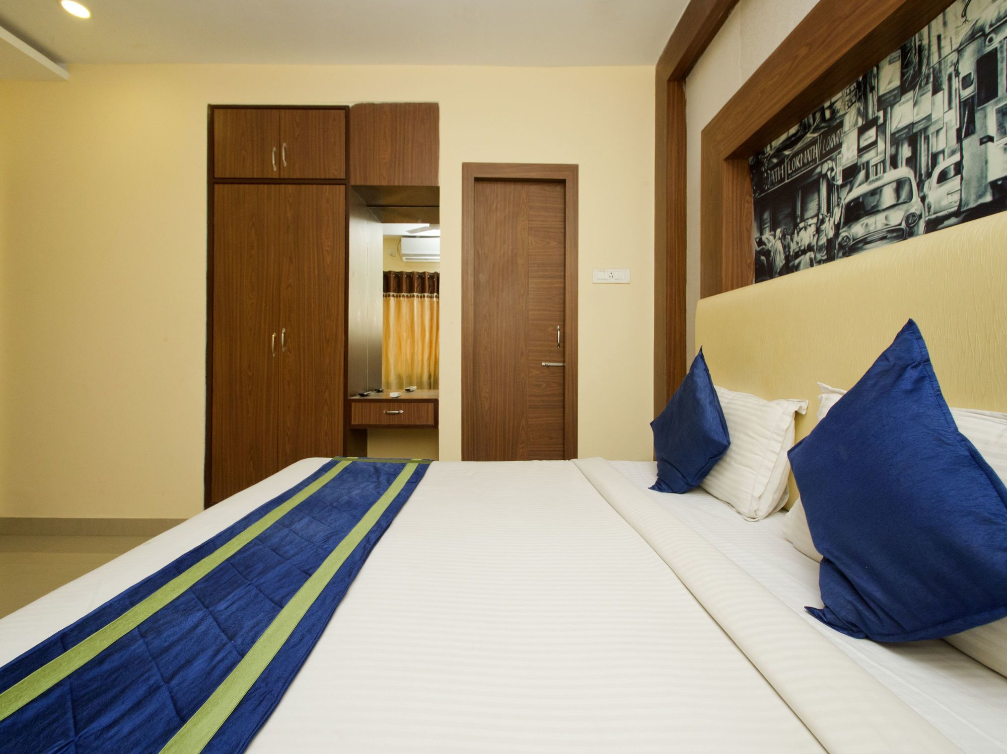 Oyo 460 Hotel Ivory Residency Колката Екстериор снимка