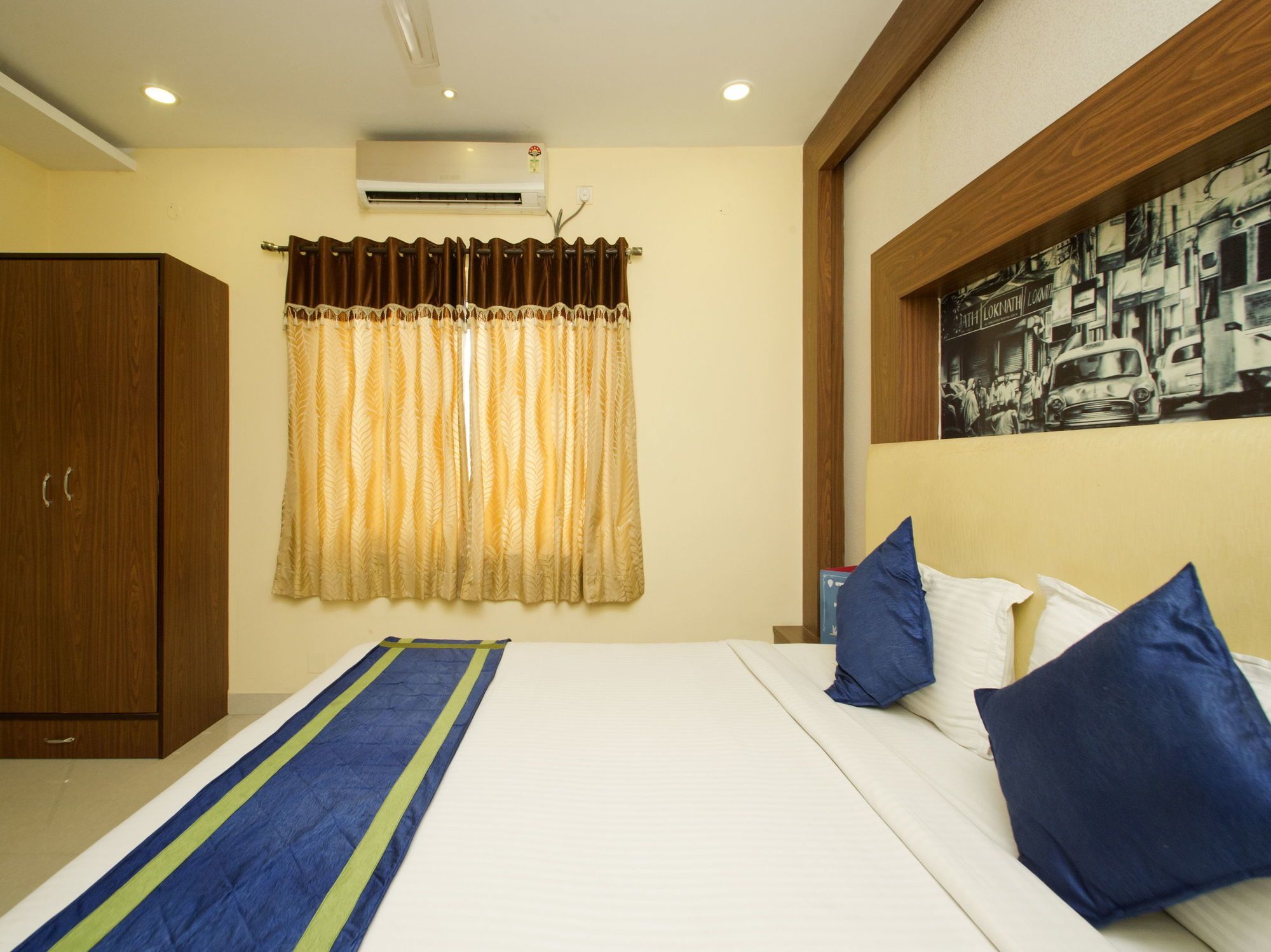 Oyo 460 Hotel Ivory Residency Колката Екстериор снимка