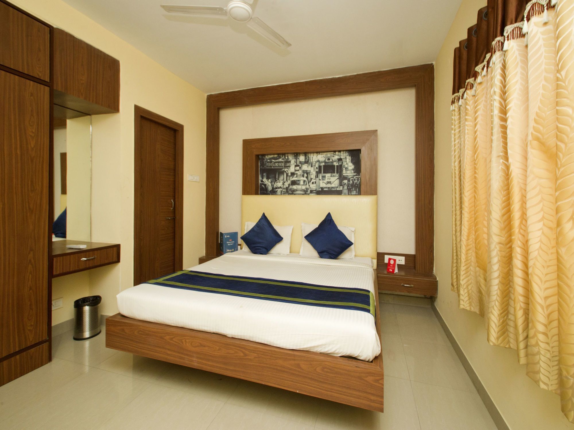 Oyo 460 Hotel Ivory Residency Колката Екстериор снимка